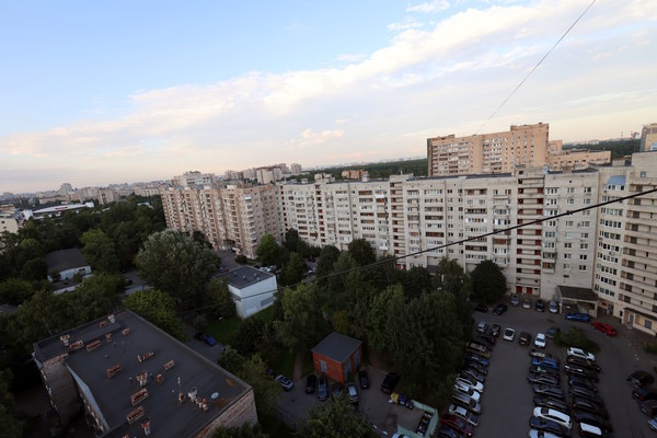 Продам трехкомнатную (3-комн.) квартиру, Гжатская ул, 1, Санкт-Петербург г