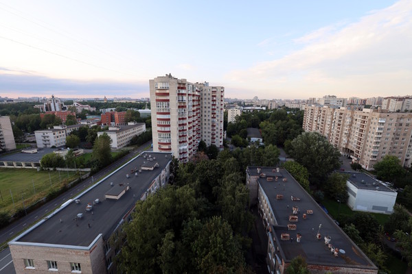 Продам трехкомнатную (3-комн.) квартиру, Гжатская ул, 1, Санкт-Петербург г