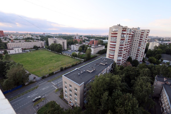 Продам трехкомнатную (3-комн.) квартиру, Гжатская ул, 1, Санкт-Петербург г