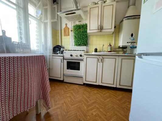 Сдам двухкомнатную (2-комн.) квартиру, Ленина ул, 82, Армавир г
