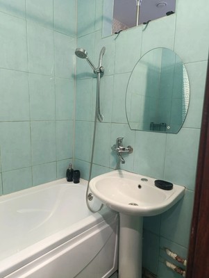 Продам двухкомнатную (2-комн.) квартиру, Терская ул, 190, Анапа г