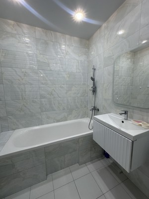 Продам двухкомнатную (2-комн.) квартиру, Парковая ул, 61к4, Анапа г