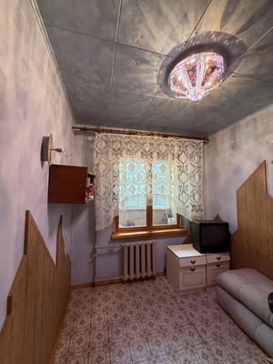 Продам трехкомнатную (3-комн.) квартиру, Бела Куна ул, 5, Симферополь г