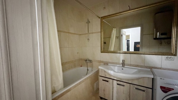Продам однокомнатную (1-комн.) квартиру, им. Петра Метальникова ул, 5к3, Краснодар г