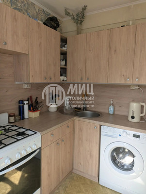 Продам однокомнатную (1-комн.) квартиру, Белая ул, 21, Андреевка рп