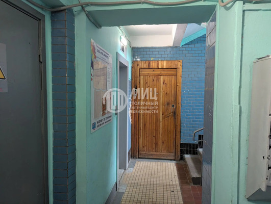 Продам однокомнатную (1-комн.) квартиру, Белая ул, 21, Андреевка рп