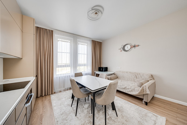Продам трехкомнатную (3-комн.) квартиру, Любучанский пер, 1к3, Рязановское п