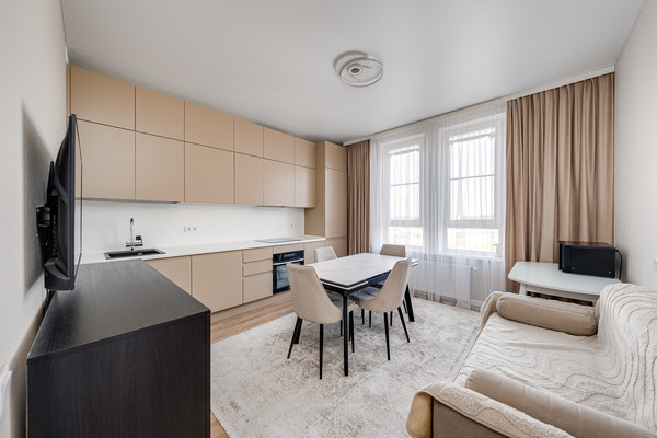 Продам трехкомнатную (3-комн.) квартиру, Любучанский пер, 1к3, Рязановское п