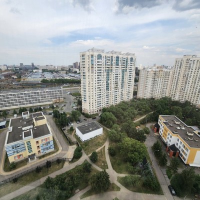 Продам многокомнатную квартиру, Окская ул, 3к2, Москва г