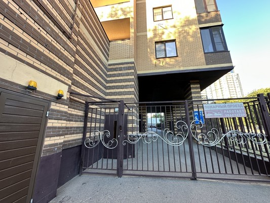 Продам однокомнатную (1-комн.) квартиру, Варфоломеева ул, 222а, Ростов-на-Дону г