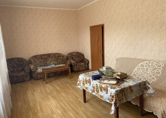 Продам трехкомнатную (3-комн.) квартиру, Мраморная ул, 87а, Симферополь г