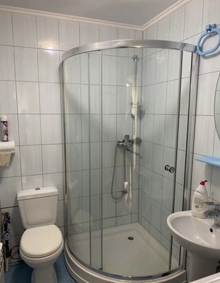 Продам трехкомнатную (3-комн.) квартиру, Мраморная ул, 87а, Симферополь г