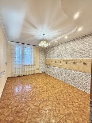 Продам трехкомнатную (3-комн.) квартиру, Шатурская (Байкал тер. СНТ) ул, 10, Шатурторф п