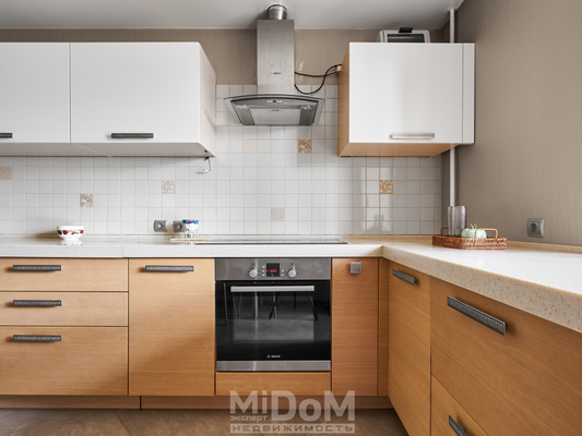 Продам трехкомнатную (3-комн.) квартиру, Металлистов пр-кт, 15, Санкт-Петербург г
