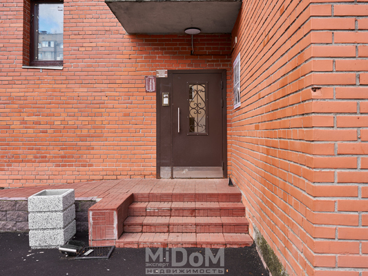 Продам трехкомнатную (3-комн.) квартиру, Металлистов пр-кт, 15, Санкт-Петербург г