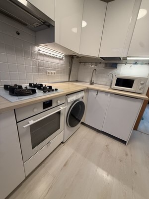 Продам трехкомнатную (3-комн.) квартиру, Каширское ш, 44 к3, Москва г
