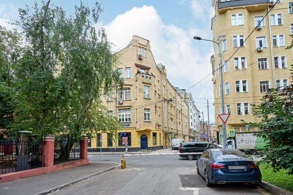 Сдам коммерческое помещение 112,6 м2, Козихинский М. пер, 16/3, Москва г