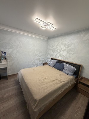 Продам трехкомнатную (3-комн.) квартиру, Павловская ул, 78, Колпино г