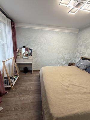 Продам трехкомнатную (3-комн.) квартиру, Павловская ул, 78, Колпино г