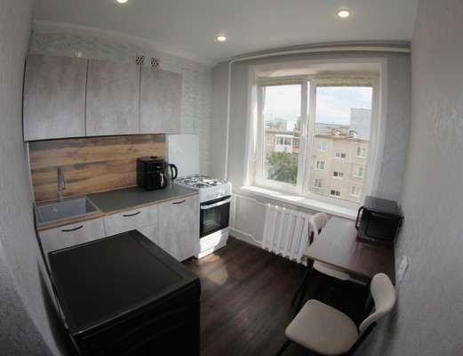 Продам трехкомнатную (3-комн.) квартиру, Каляева ул, 14, Пермь г
