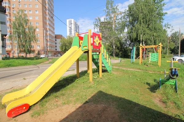 Продам трехкомнатную (3-комн.) квартиру, Каляева ул, 14, Пермь г