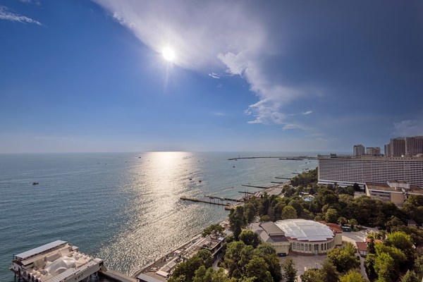 Продам трехкомнатную (3-комн.) квартиру, Черноморская (Хостинский р-н) ул, 10, Сочи г