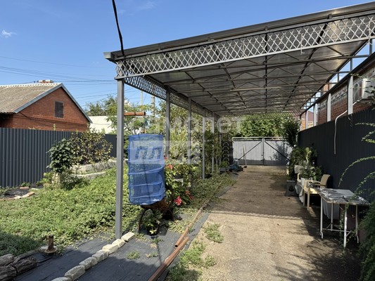 Продам дом, Краснодарская ул, 240, Славянск-на-Кубани г, 0 км от города