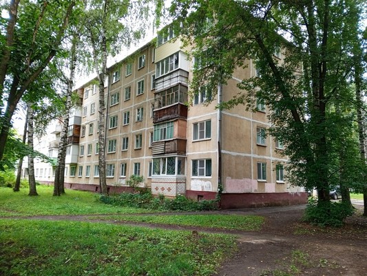 Продам многокомнатную квартиру, Строителей ул, 9, Йошкар-Ола г