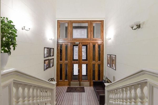 Сдам трехкомнатную (3-комн.) квартиру, Тверская ул, 9, Москва г