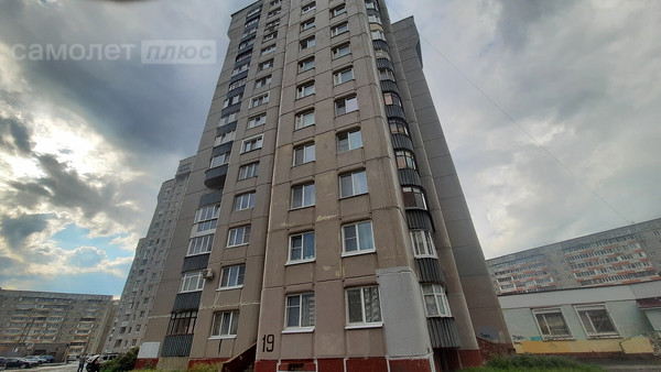 Продам многокомнатную квартиру, Воинов-интернационалистов ул, 19, Йошкар-Ола г