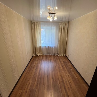Продам трехкомнатную (3-комн.) квартиру, Академика Губкина ул, 25к2, Казань г