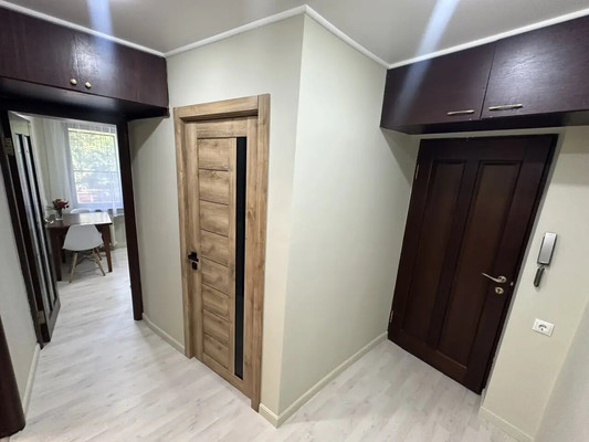 Продам двухкомнатную (2-комн.) квартиру, К. Либкнехта ул, 6, Туапсе г