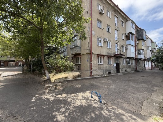 Продам трехкомнатную (3-комн.) квартиру, Маршала Жукова ул, 25, Туапсе г