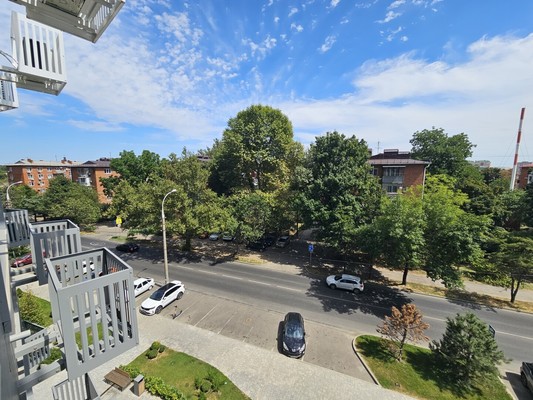Продам однокомнатную (1-комн.) квартиру, Колхозная ул, 5/2к1, Краснодар г