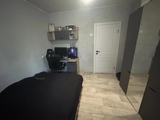 Продам трехкомнатную (3-комн.) квартиру, Гаврилова ул, 4, Казань г