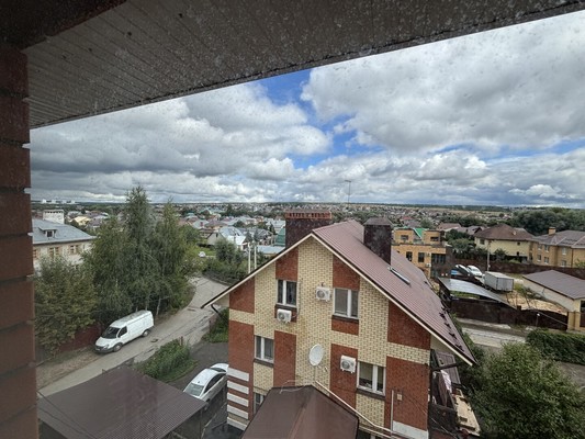 Продам многокомнатную квартиру, Дмитрия Менделеева ул, 20кб, Казань г