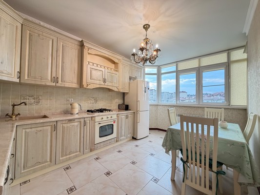 Продам трехкомнатную (3-комн.) квартиру, Тарчокова ул, 21к5, Нальчик г