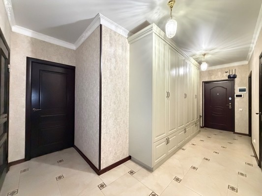 Продам трехкомнатную (3-комн.) квартиру, Тарчокова ул, 21к5, Нальчик г