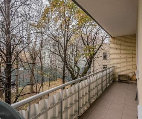 Сдам двухкомнатную (2-комн.) квартиру, Большая Бронная ул, 9, Москва г