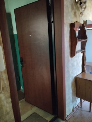 Продам двухкомнатную (2-комн.) квартиру, Маршала Кошевого ул, 64, Волгодонск г