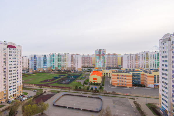Продам трехкомнатную (3-комн.) квартиру, Жданова ул, 11, Ростов-на-Дону г