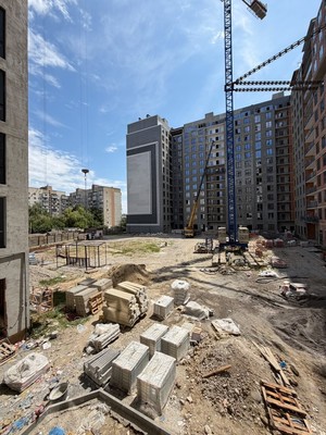 Продам трехкомнатную (3-комн.) квартиру, Т.Идарова ул, 182, Нальчик г