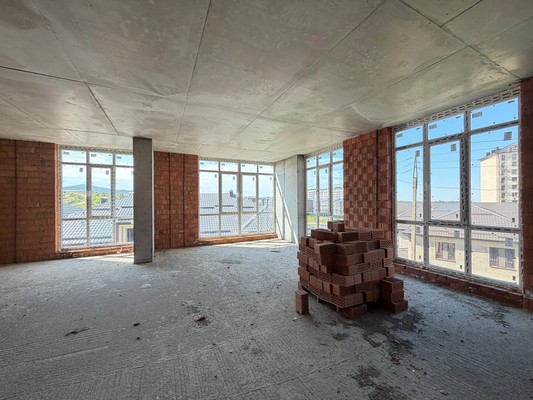 Продам трехкомнатную (3-комн.) квартиру, Атажукина ул, 147, Нальчик г