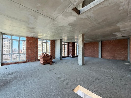 Продам трехкомнатную (3-комн.) квартиру, Атажукина ул, 147, Нальчик г