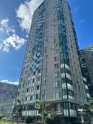Продам однокомнатную (1-комн.) квартиру, Космонавтов б-р, 11, Красногорск г
