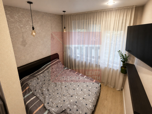 Продам двухкомнатную (2-комн.) квартиру, Летняя ул, 52, Калининград г