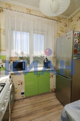 Продам двухкомнатную (2-комн.) квартиру, Свободный пр-кт, 43а, Красноярск г
