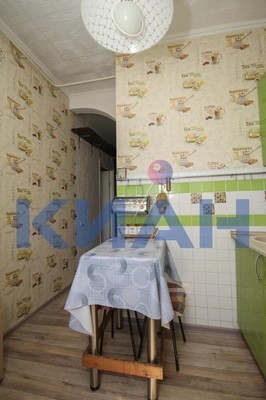 Продам двухкомнатную (2-комн.) квартиру, Свободный пр-кт, 43а, Красноярск г