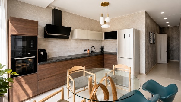 Продам трехкомнатную (3-комн.) квартиру, Гришина ул, 16к31, Москва г