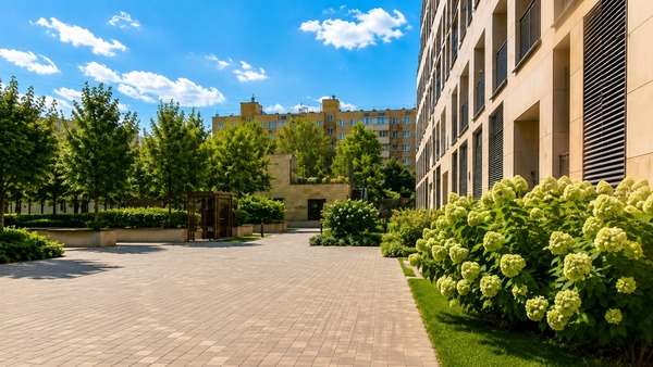 Продам трехкомнатную (3-комн.) квартиру, Гришина ул, 16к31, Москва г